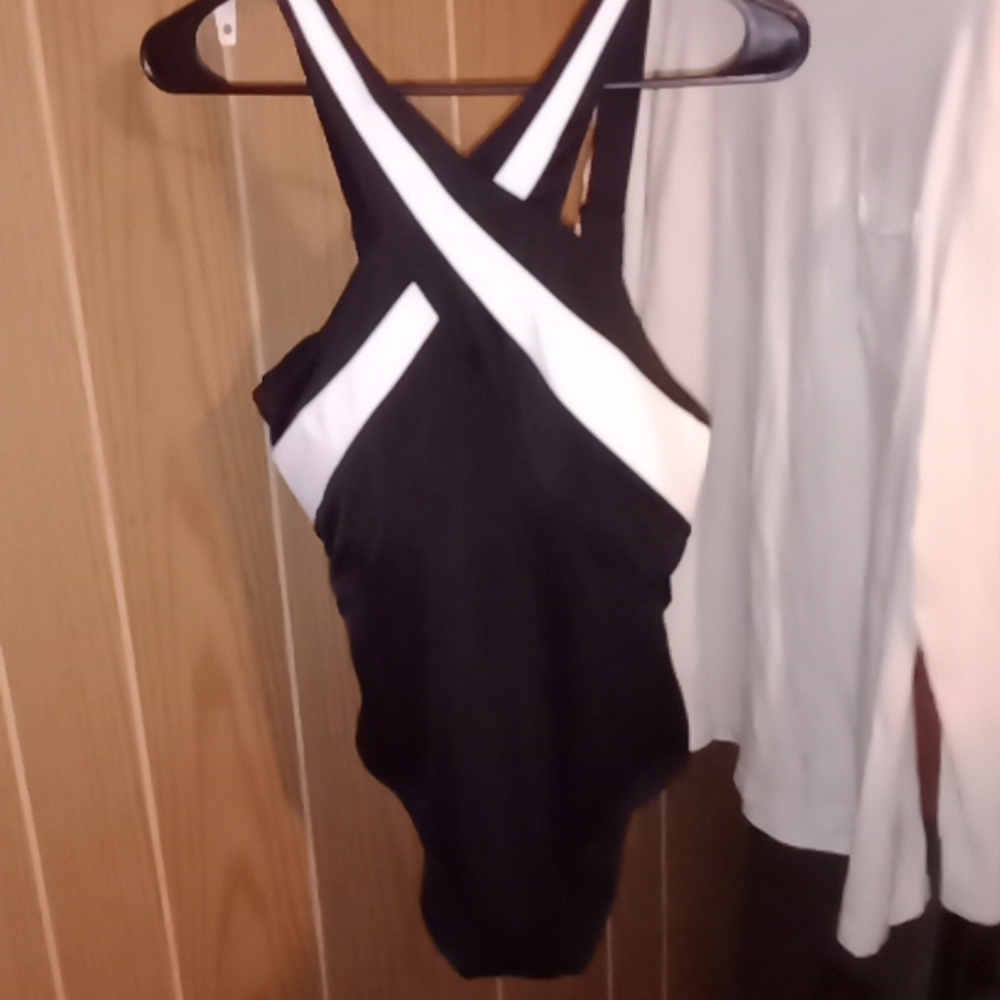 One piece bathing suit